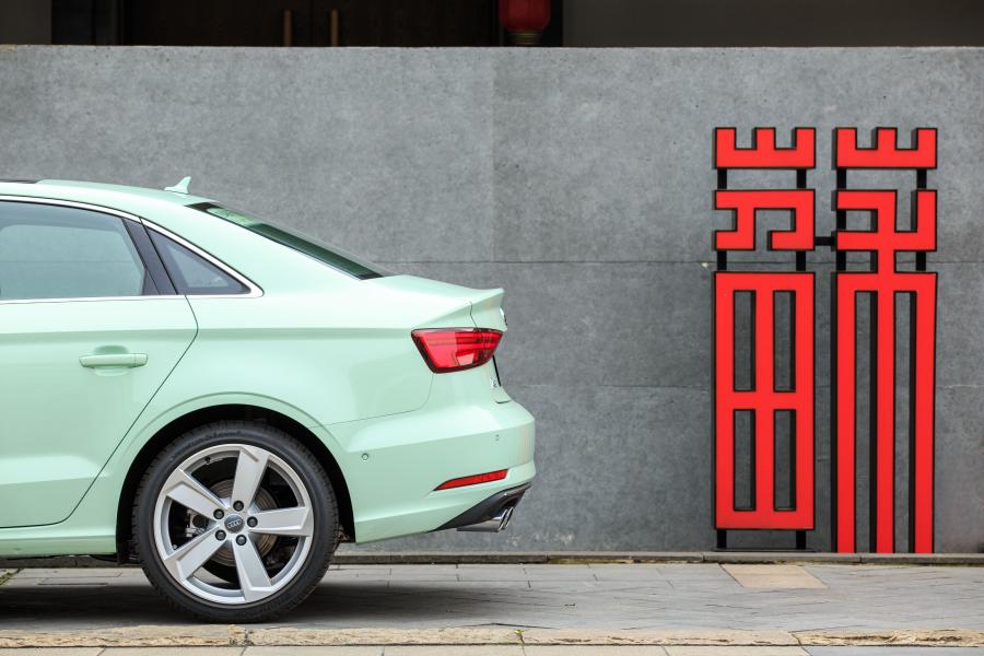 Детали экстерьера Audi A3 Sedan 40 TFSI (8V) 2017 года  (CN) (фото 11 из 14)